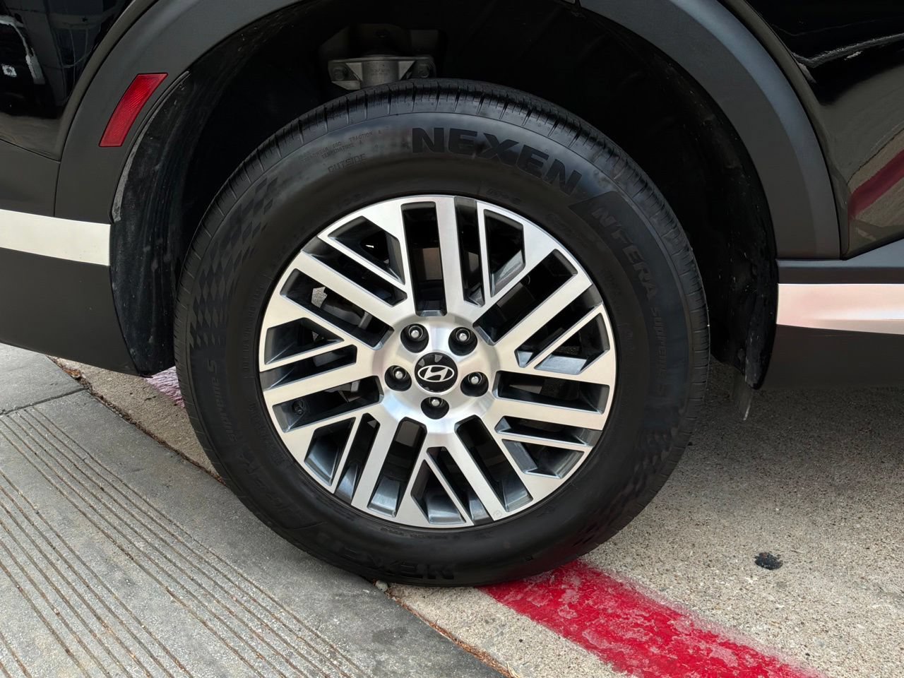 Used 2026 Hyundai Palisade SEL FWD image 9