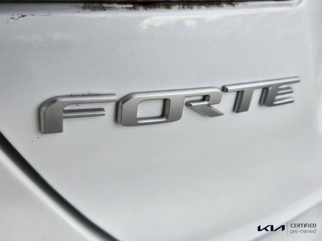 Certified 2023 Kia Forte LXS w/ LXS Technology Package FWD image 15