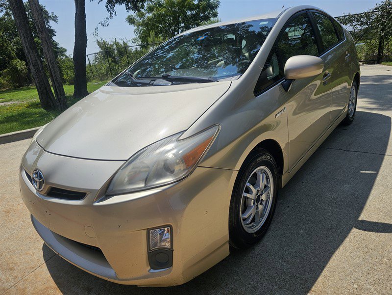 Used 2010 Toyota Prius Three image 1