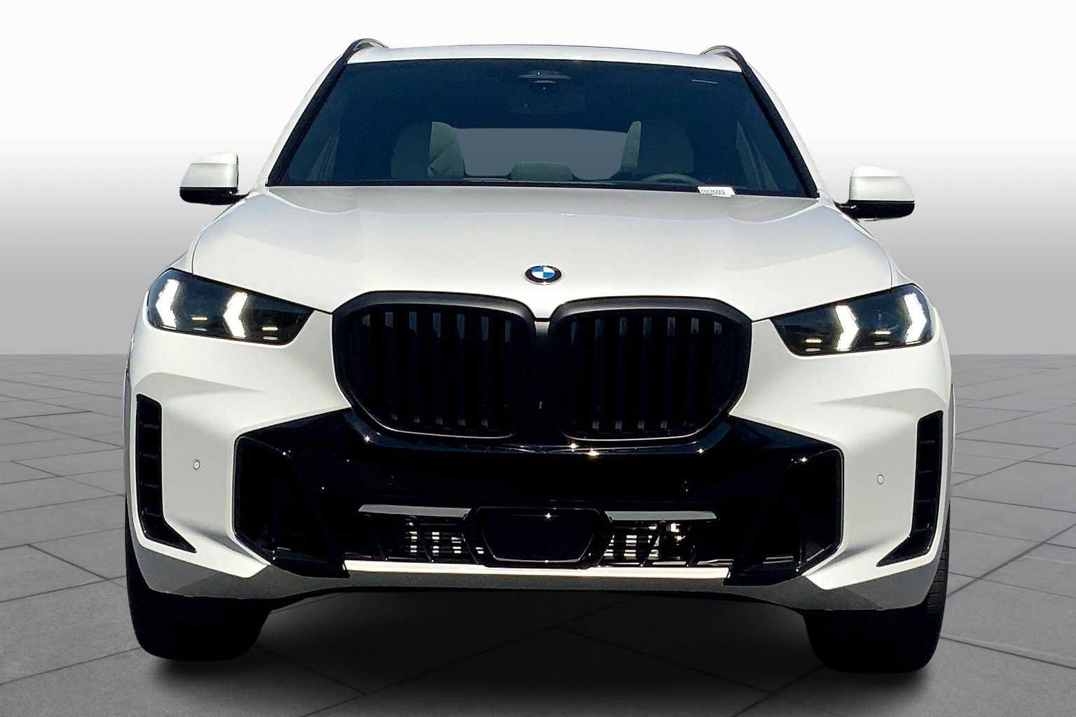 New 2026 BMW X5 xDrive40i w/ Executive Package image 3