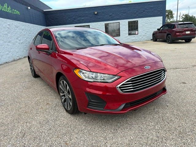 Used 2020 Ford Fusion SE AWD/4WD image 7