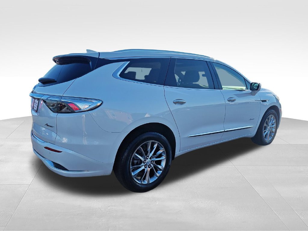 Used 2022 Buick Enclave Avenir w/ Avenir Technology Package AWD/4WD image 5