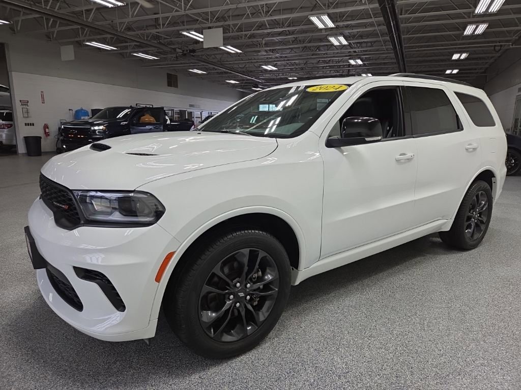 Used 2024 Dodge Durango GT AWD/4WD image 3