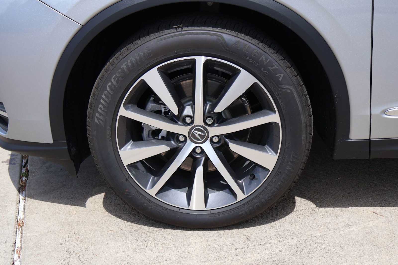 Certified 2026 Acura MDX w/ Technology Package FWD image 8
