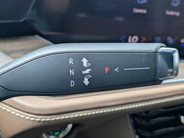 New 2026 Chevrolet Suburban High Country image 32