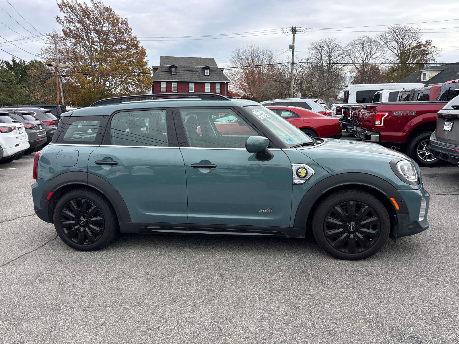 Used 2022 MINI Cooper Countryman SE image 2
