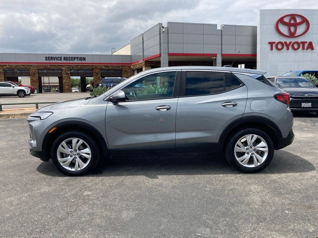 Used 2025 Buick Encore GX Preferred image 7
