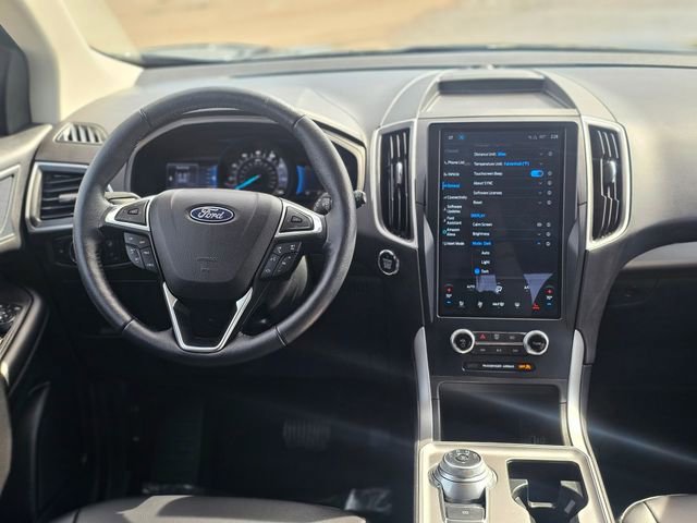 Used 2023 Ford Edge SEL w/ Convenience Package AWD/4WD image 2