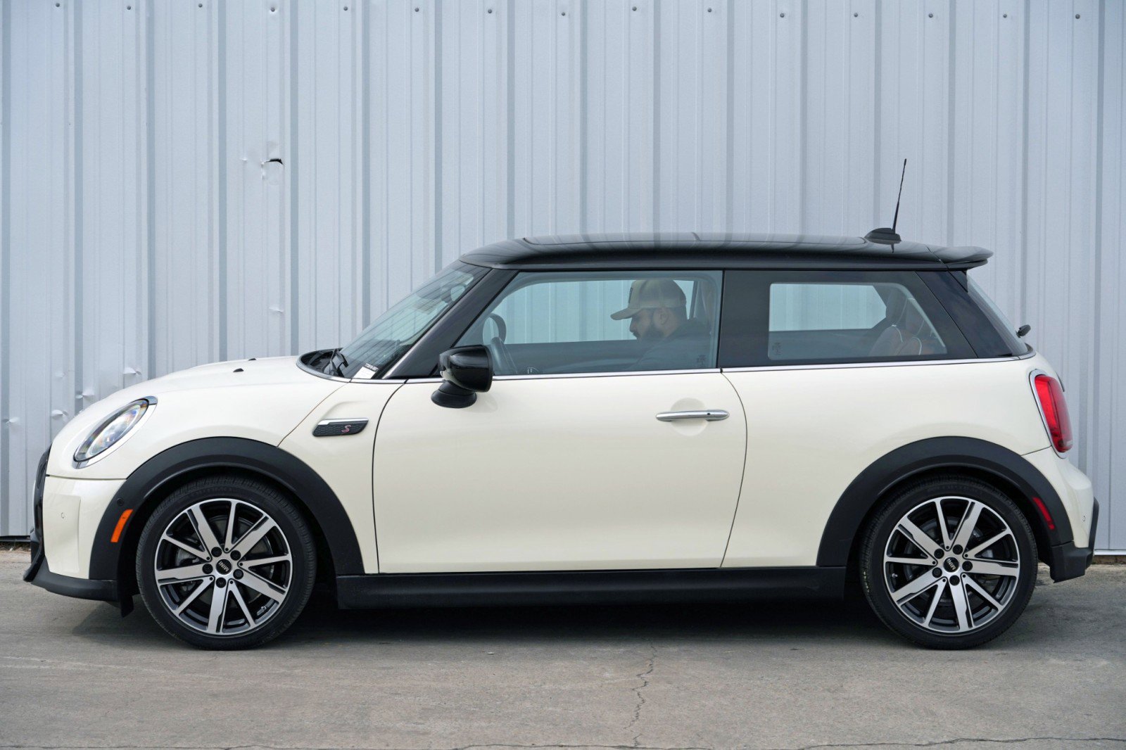 Used 2023 MINI Cooper S image 44
