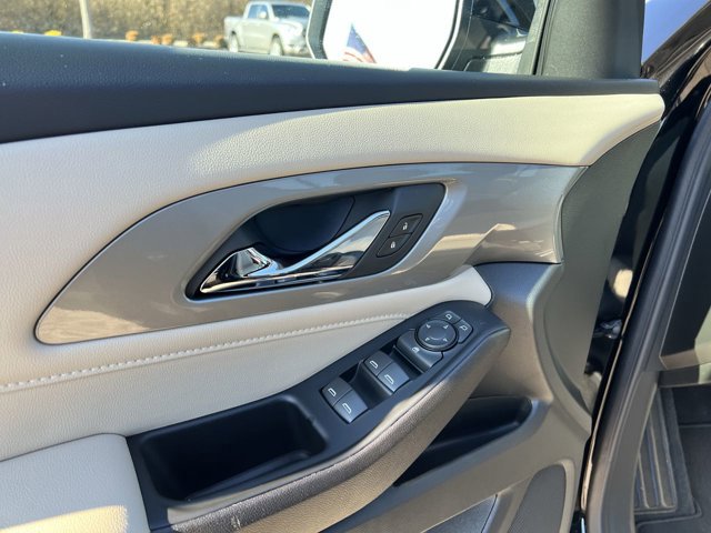 Used 2023 Chevrolet Traverse LS w/ Safety Package FWD image 24