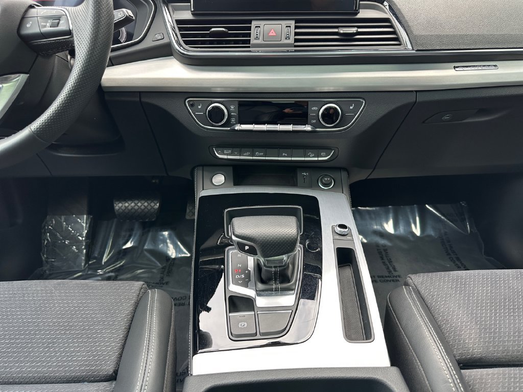 Certified 2023 Audi Q5 e Premium Plus AWD/4WD image 11