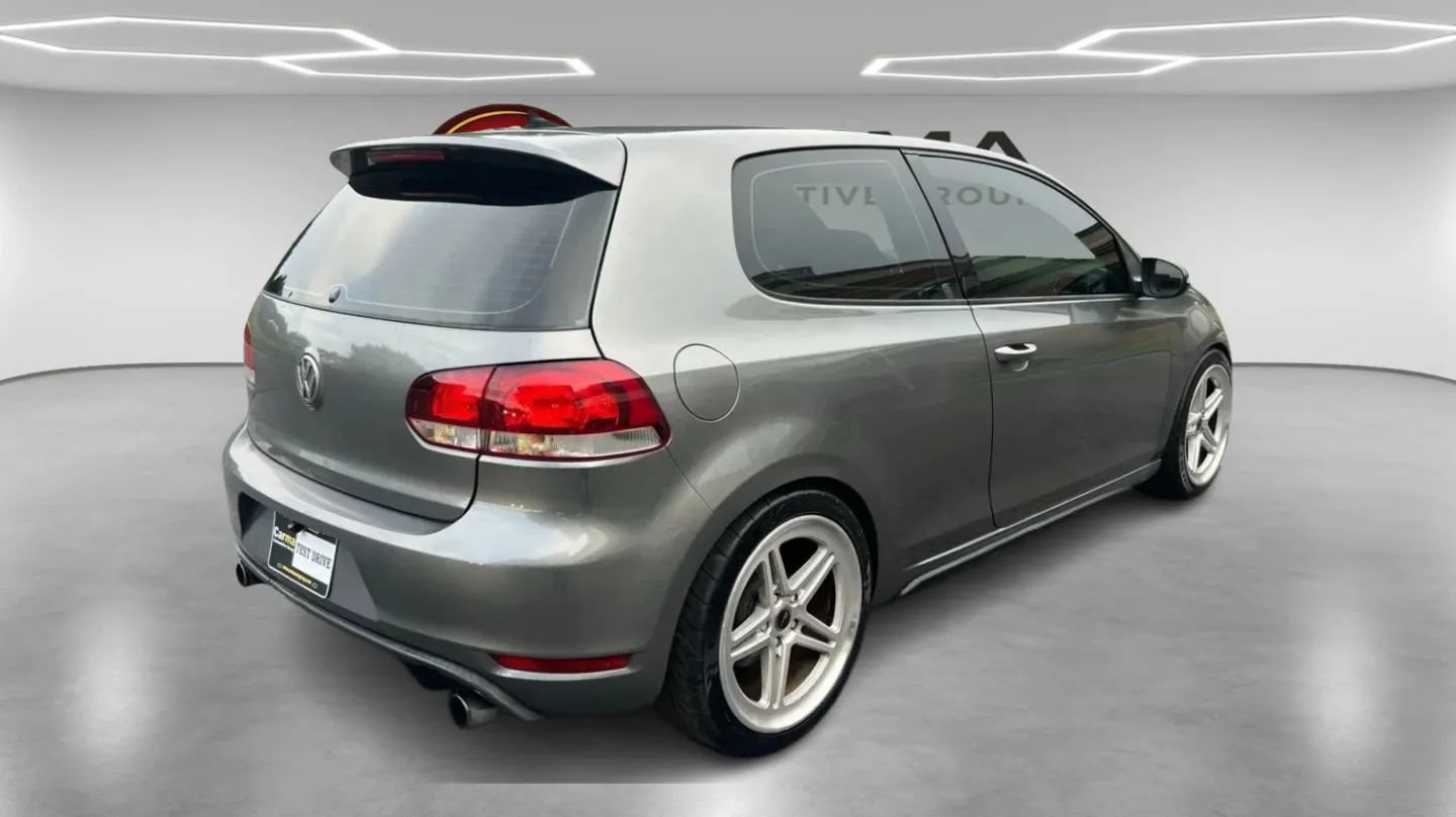 Used 2011 Volkswagen GTI 2-Door FWD image 5