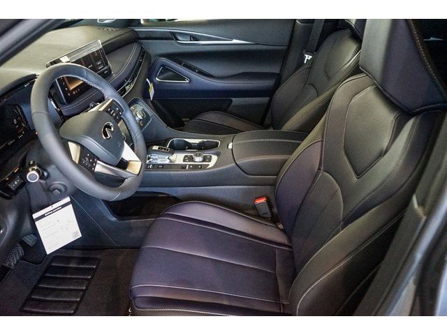 New 2026 INFINITI QX60 Sport w/ Dark Cargo Package AWD/4WD image 18
