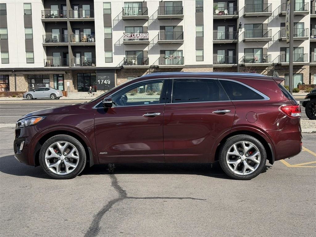 Used 2017 Kia Sorento SX image 4