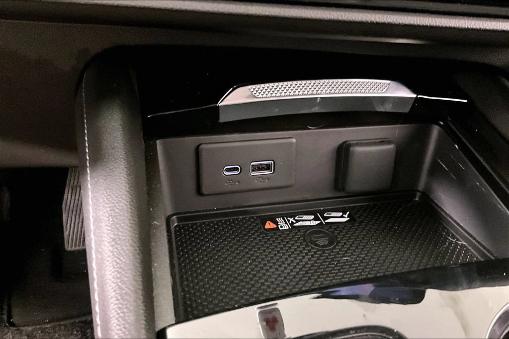 Certified 2024 Buick Envision Avenir AWD/4WD image 15