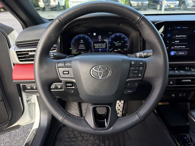 Used 2025 Toyota Camry XSE AWD/4WD image 18