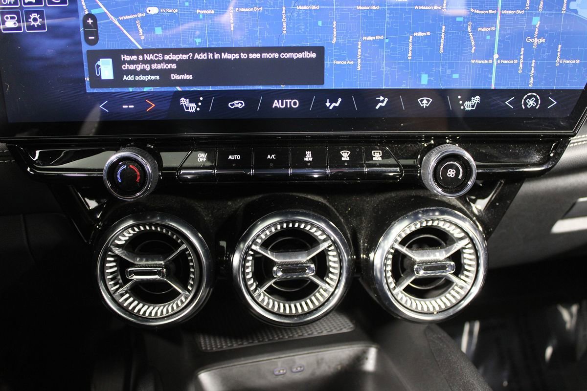 Used 2025 Chevrolet Blazer EV LT image 11