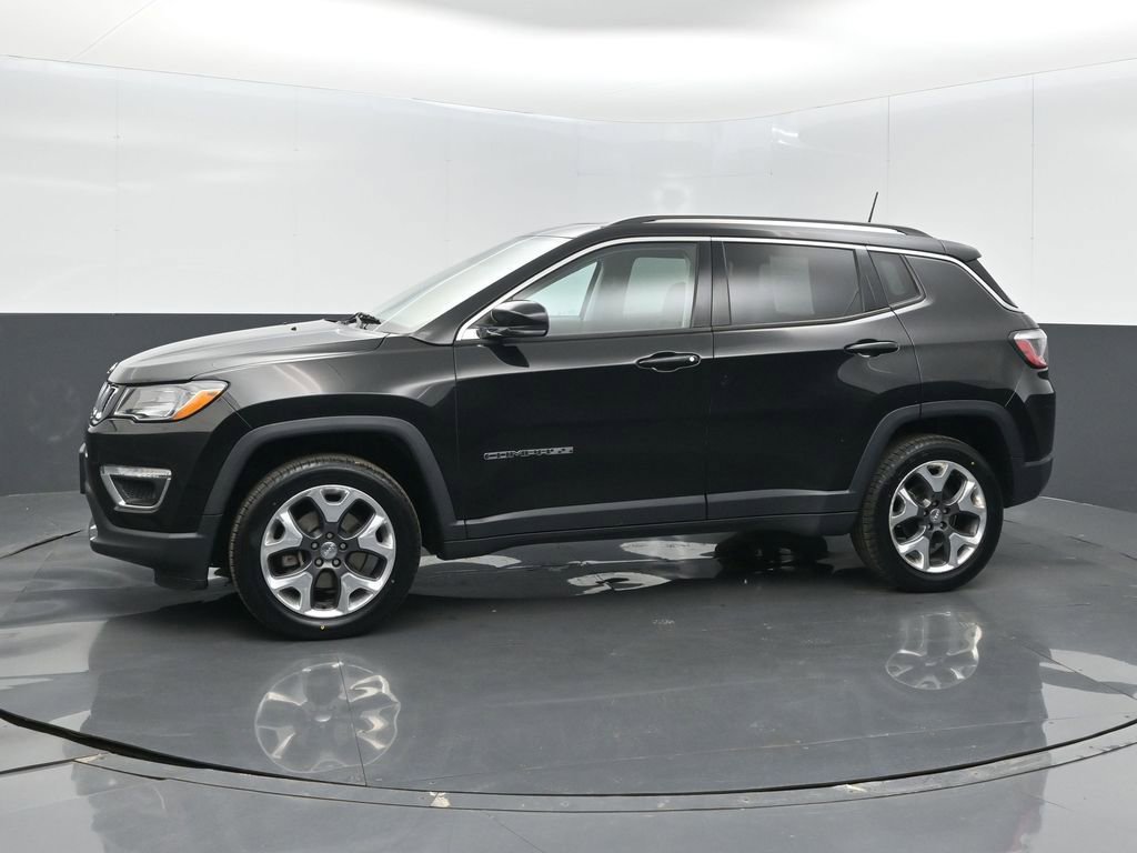 Used 2018 Jeep Compass Limited w/ Navigation Group AWD/4WD image 10