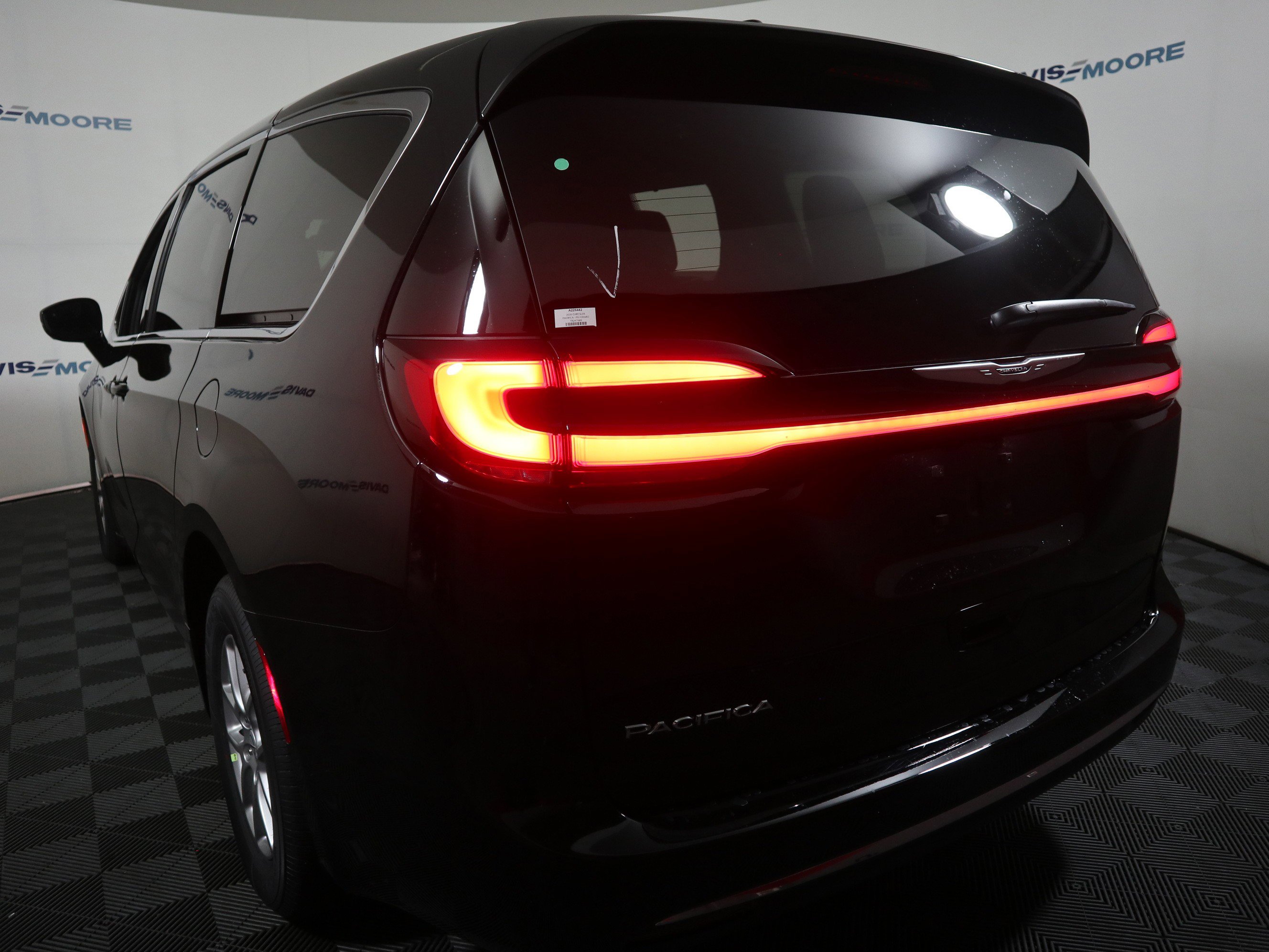 New 2026 Chrysler Pacifica Select image 9