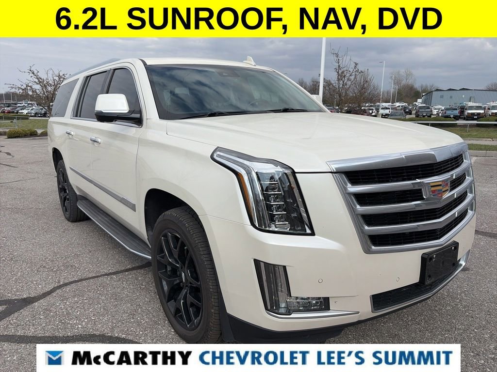 Used 2015 Cadillac Escalade ESV Luxury image 2
