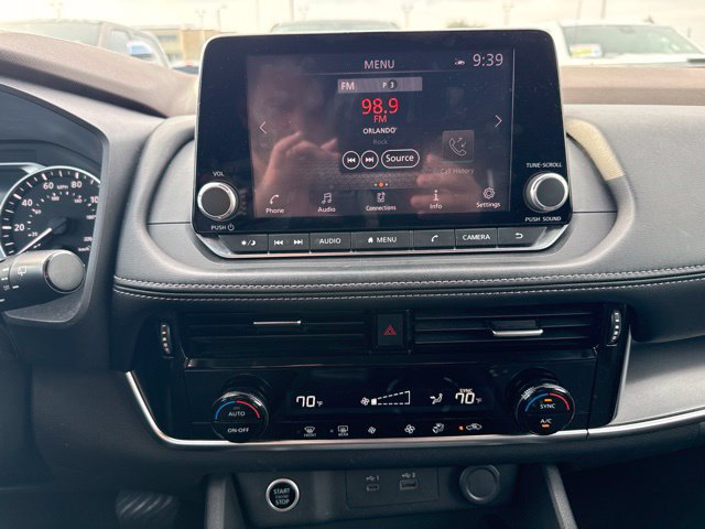 Used 2022 Nissan Rogue SV AWD/4WD image 10