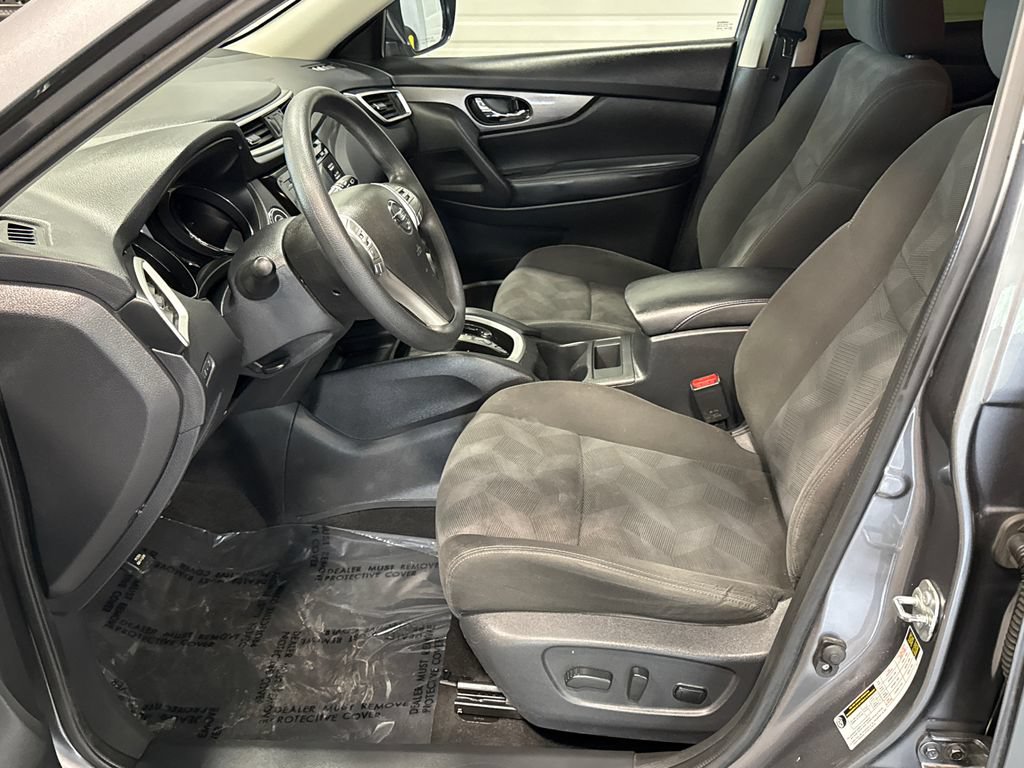Used 2016 Nissan Rogue SV AWD/4WD image 7