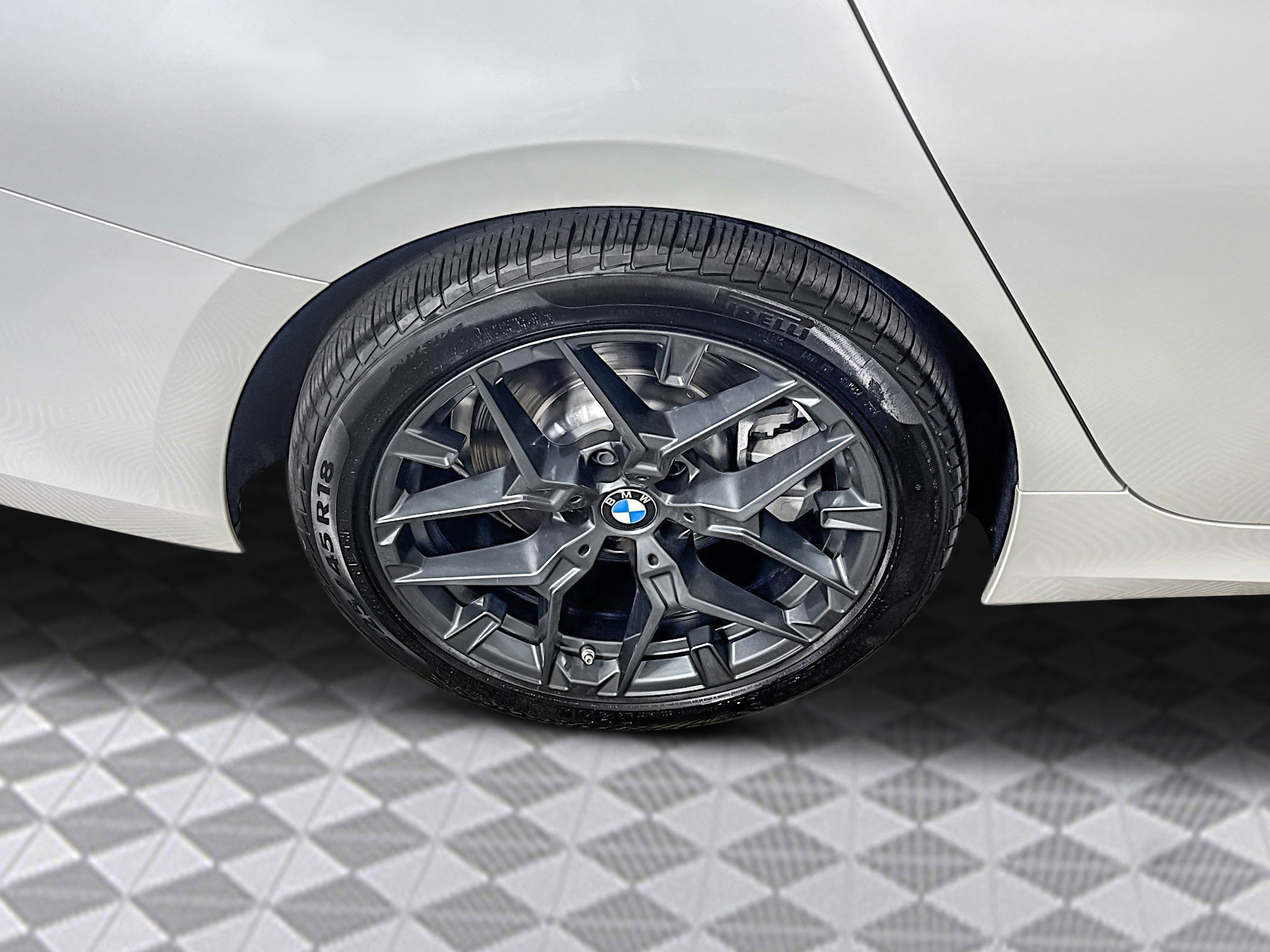 Used 2025 BMW 330i Sedan w/ Convenience Package image 37