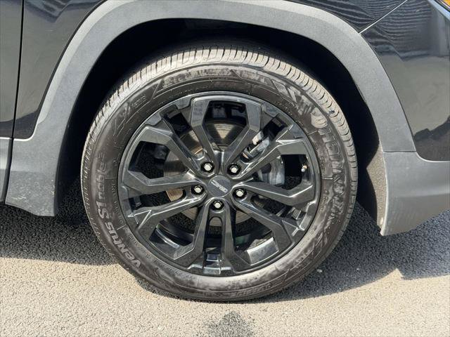 Used 2020 GMC Terrain SLE w/ Driver Convenience Package AWD/4WD image 9
