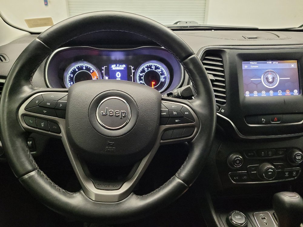 Used 2019 Jeep Cherokee Latitude Plus image 22