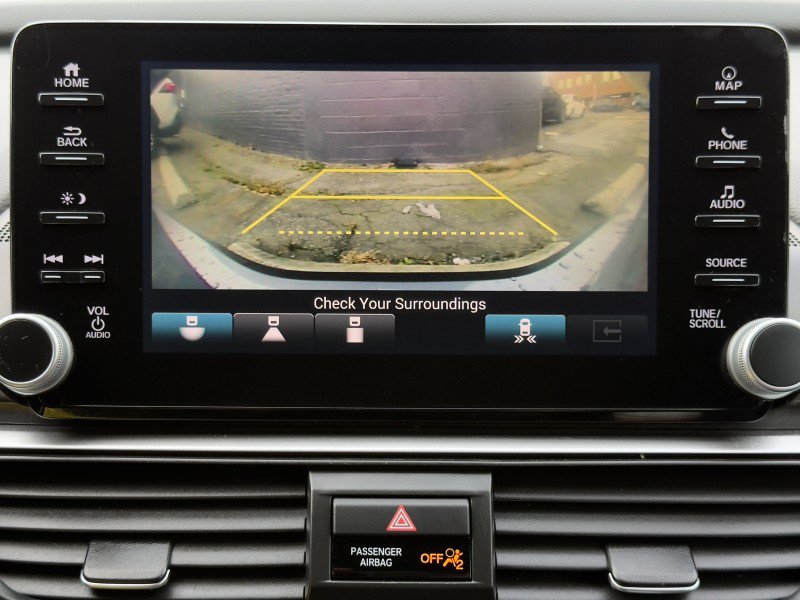 Used 2018 Honda Accord Touring image 45