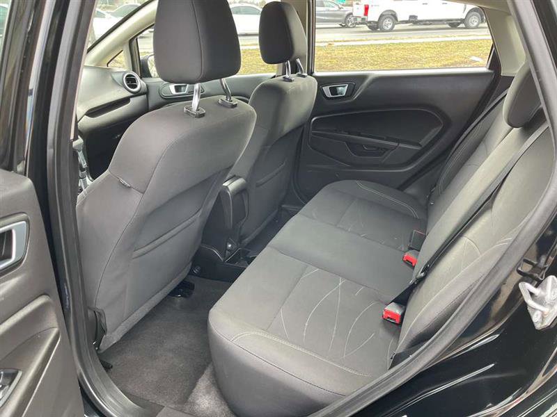 Used 2016 Ford Fiesta SE image 49