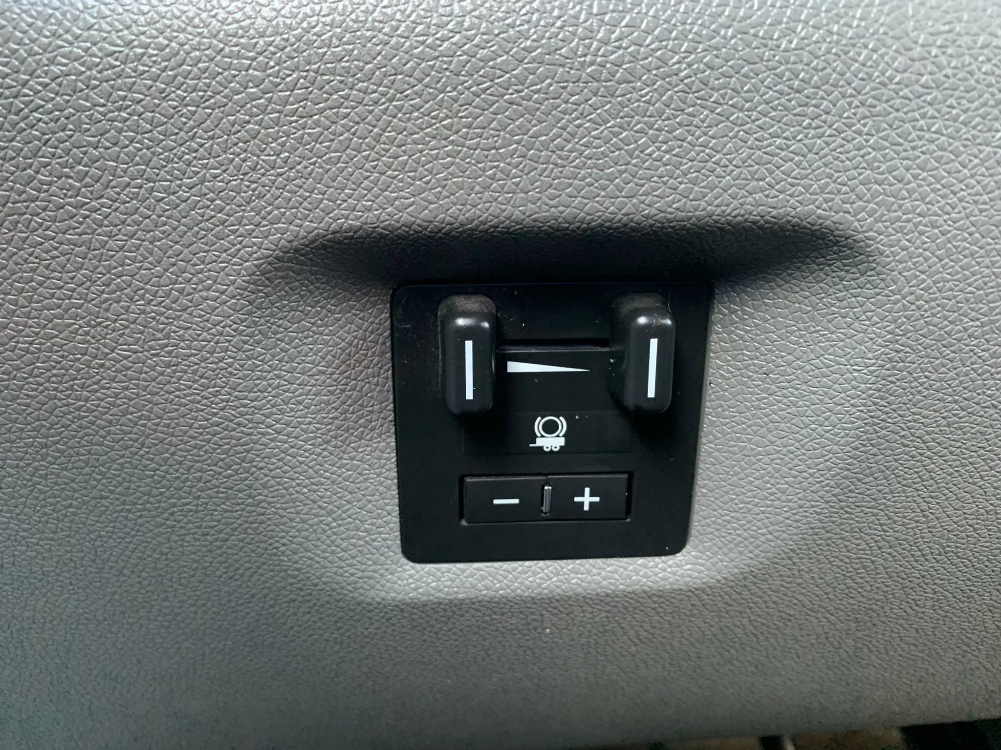 Used 2013 Chevrolet Silverado 3500 W/T RWD image 15