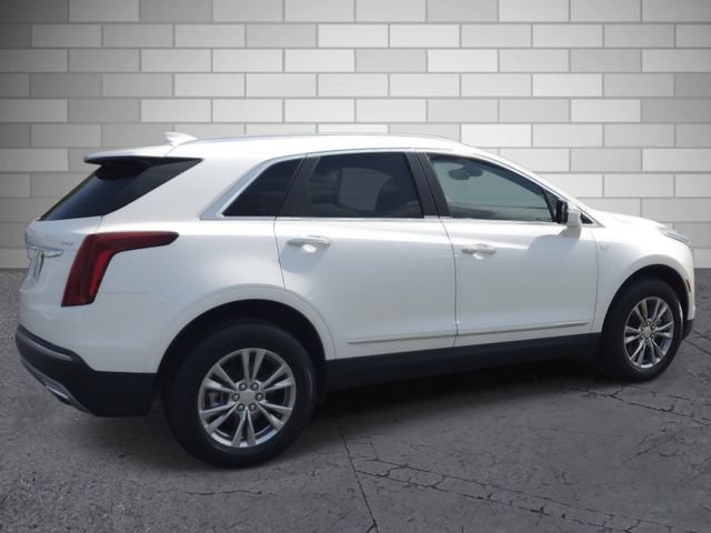 Certified 2023 Cadillac XT5 Premium Luxury w/ LPO, Premium Carpet Package FWD image 6