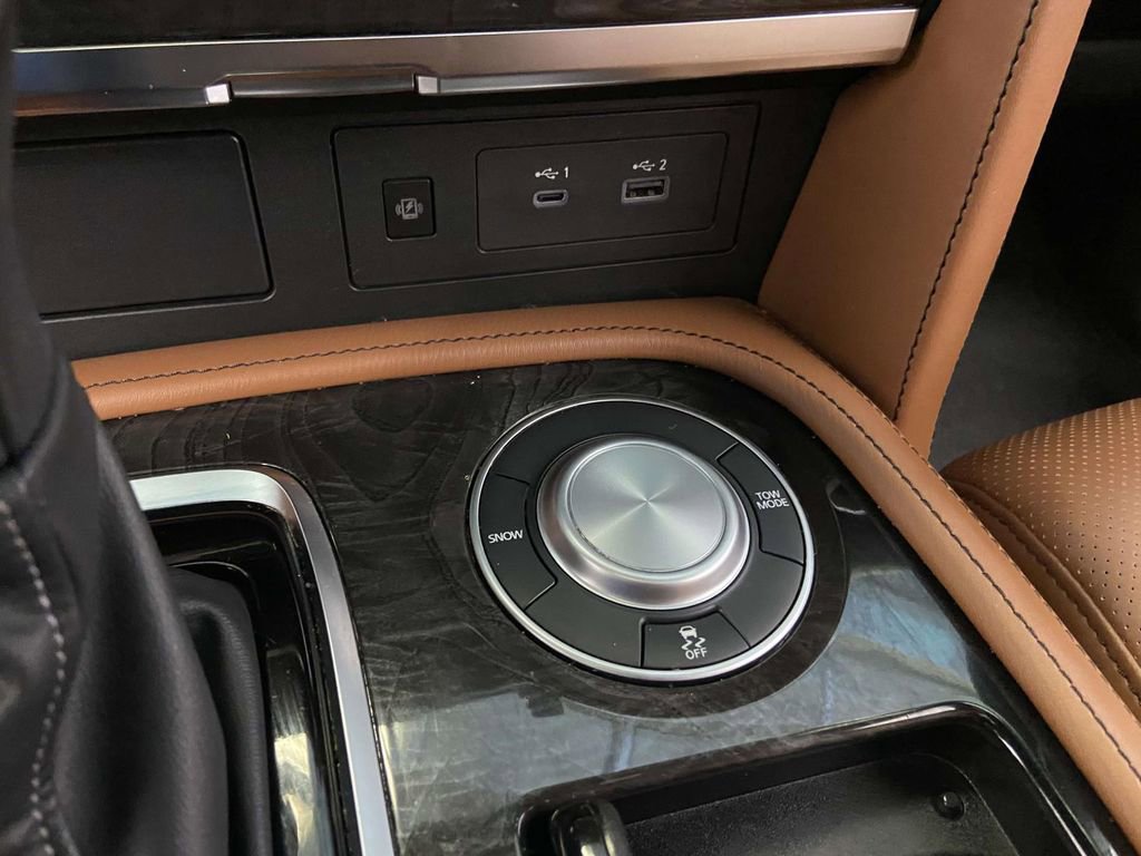 Used 2024 INFINITI QX80 Sensory w/ All-Season Package image 27