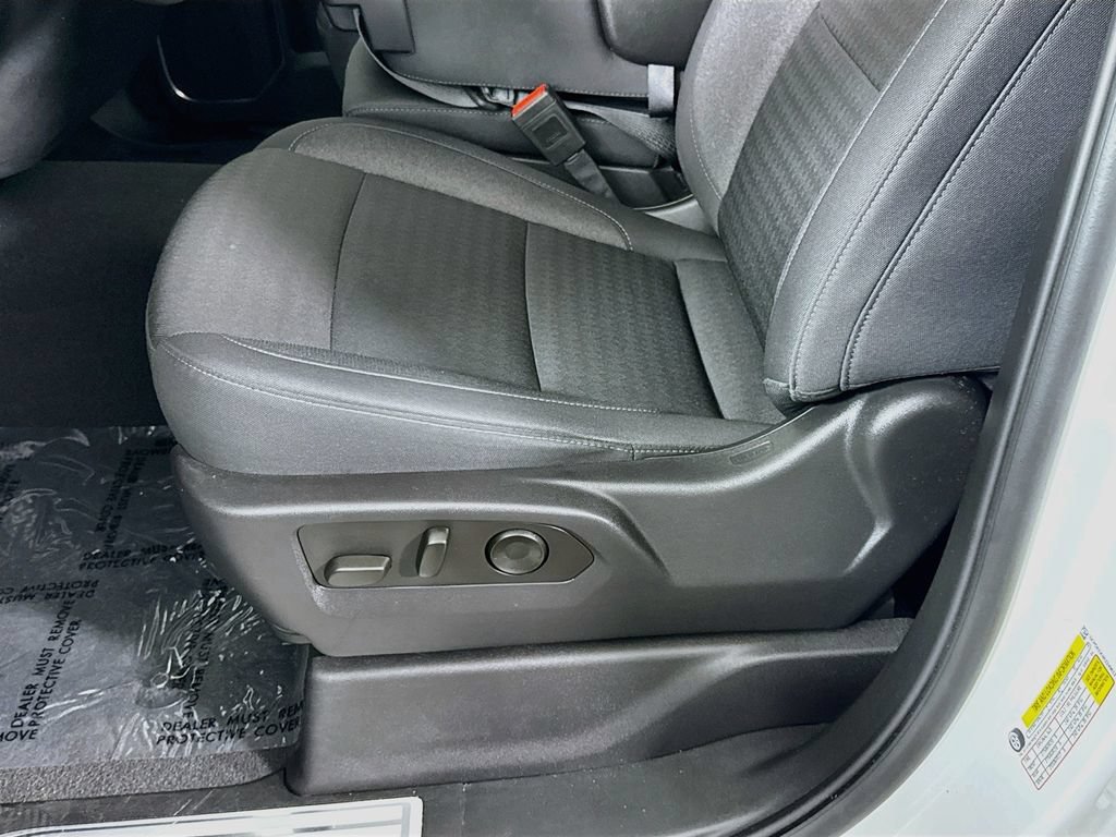 Used 2024 Chevrolet Silverado 1500 LT AWD/4WD image 23