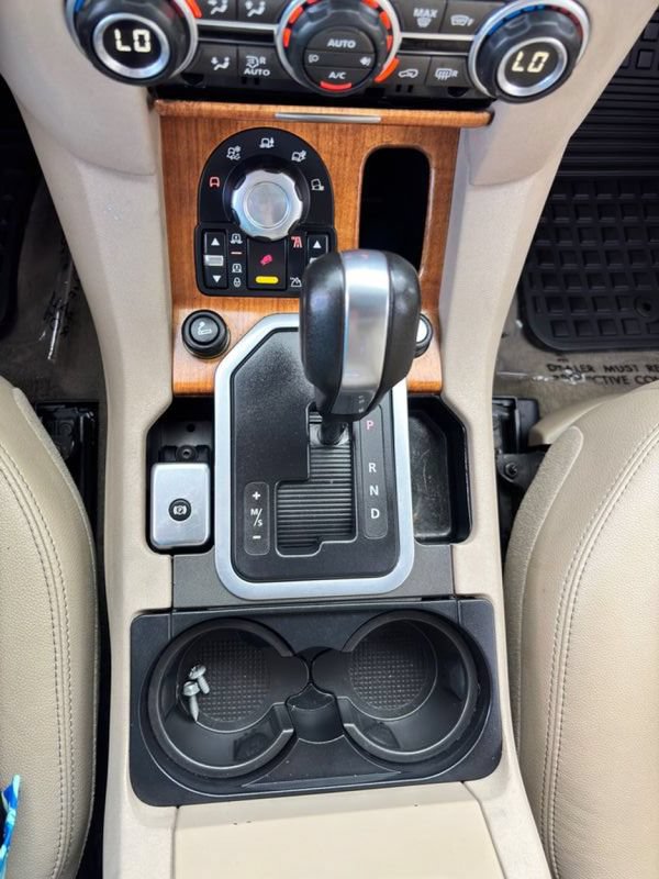 Used 2011 Land Rover LR4 HSE AWD/4WD image 31