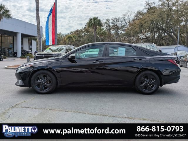 Used 2022 Hyundai Elantra SEL FWD image 7