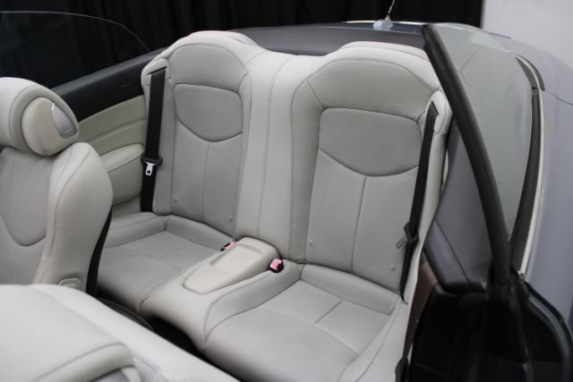 Used 2015 INFINITI Q60 Convertible w/ Premium Package RWD image 23
