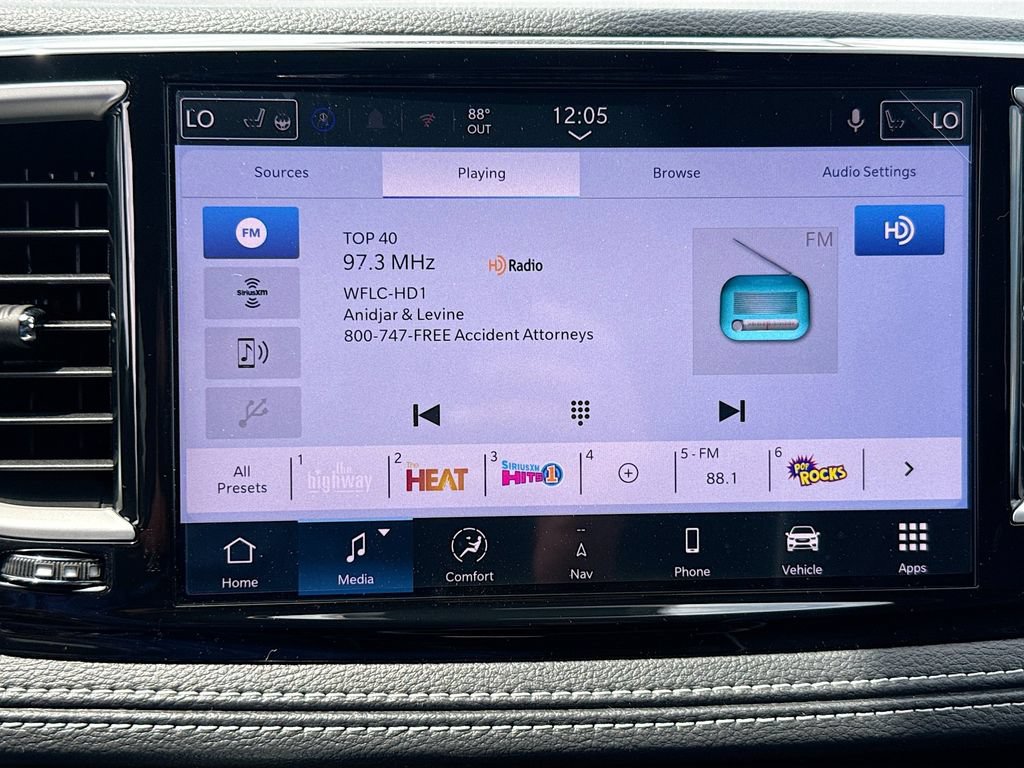 New 2027 Chrysler Pacifica Limited FWD image 15
