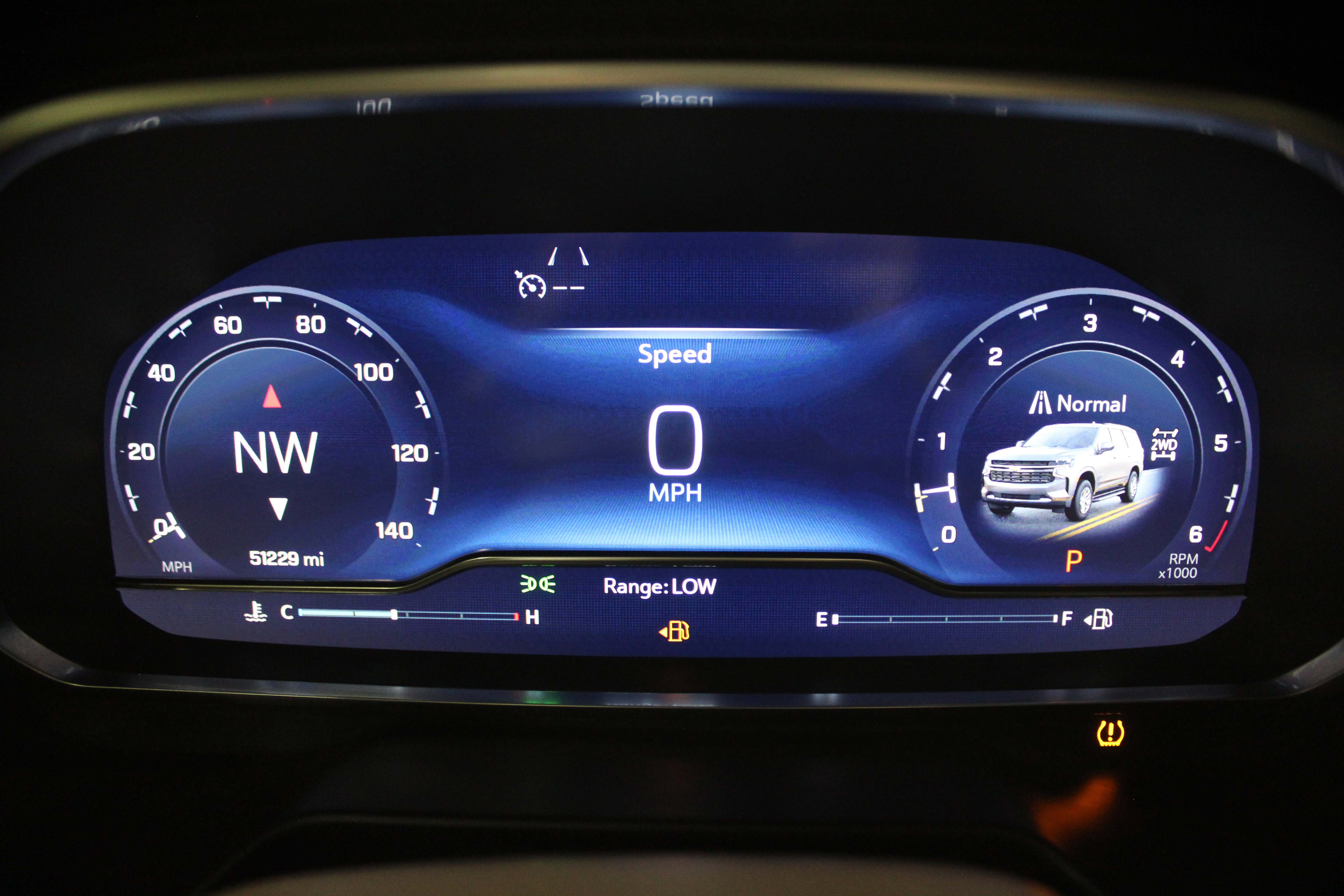 Used 2024 Chevrolet Suburban Z71 w/ Luxury Package image 14