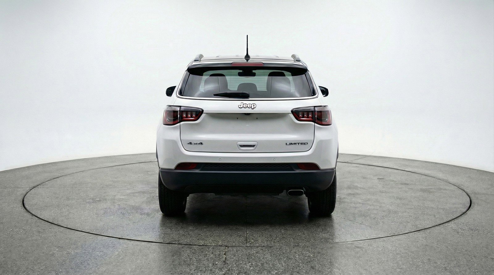 Used 2025 Jeep Compass Trailhawk AWD/4WD image 7