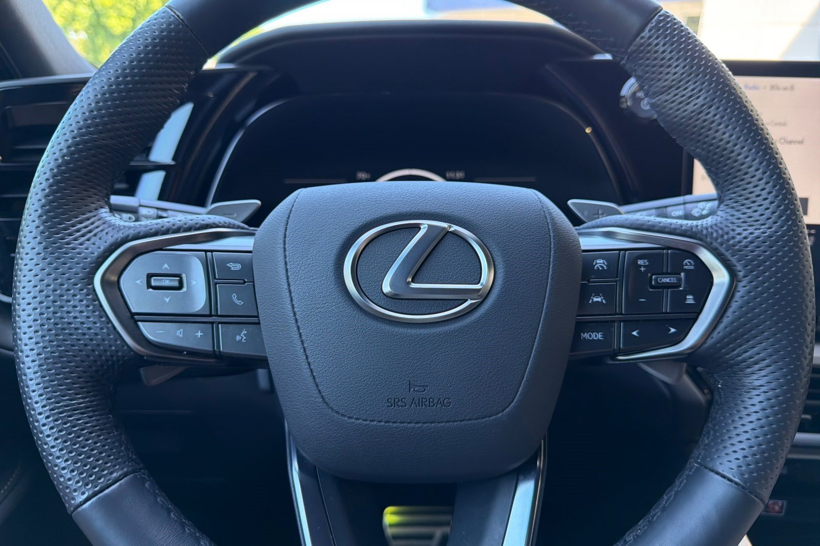Certified 2025 Lexus TX 500h AWD w/ Technology Package image 29