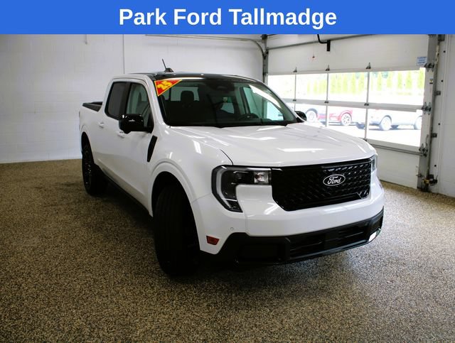 Used 2025 Ford Maverick Lariat w/ Black Appearance Package AWD/4WD image 8