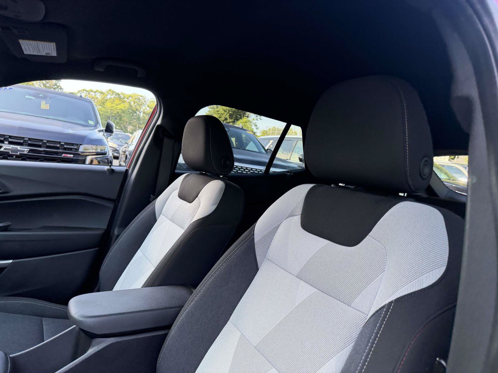 Certified 2024 Chevrolet Trax RS w/ Driver Confidence Package FWD image 10