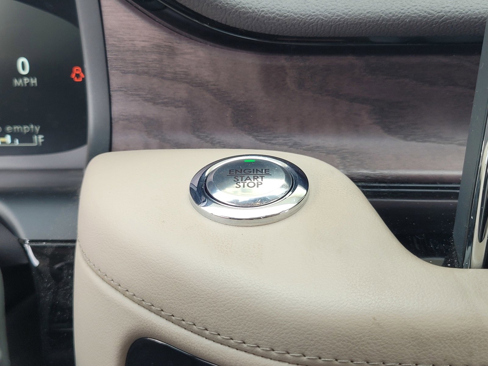 Used 2023 Lincoln Aviator Reserve w/ Equipment Group 201A image 25