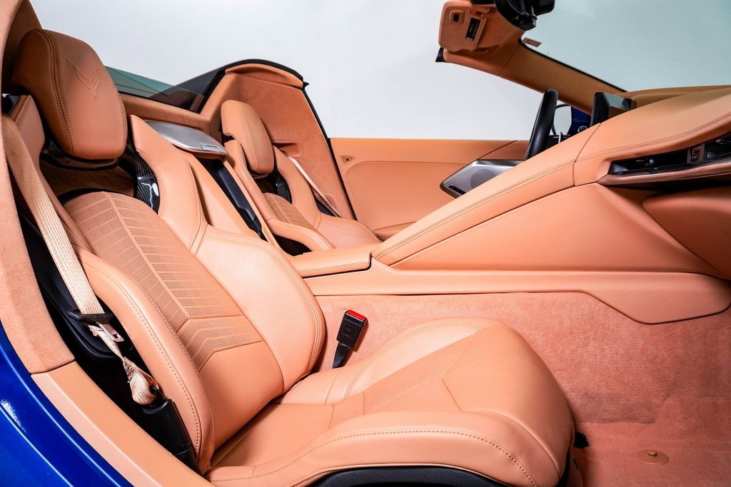 Used 2022 Chevrolet Corvette Stingray Premium Conv w/ Z51 Performance Package image 18