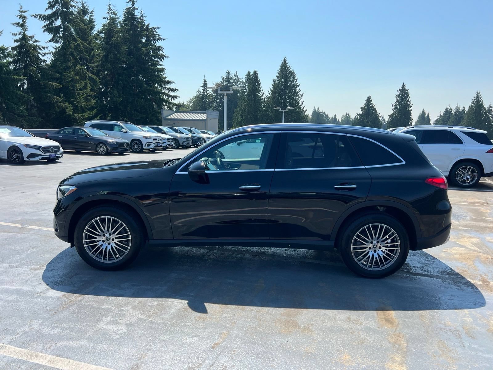 Used 2024 Mercedes-Benz GLA 250 4MATIC image 4