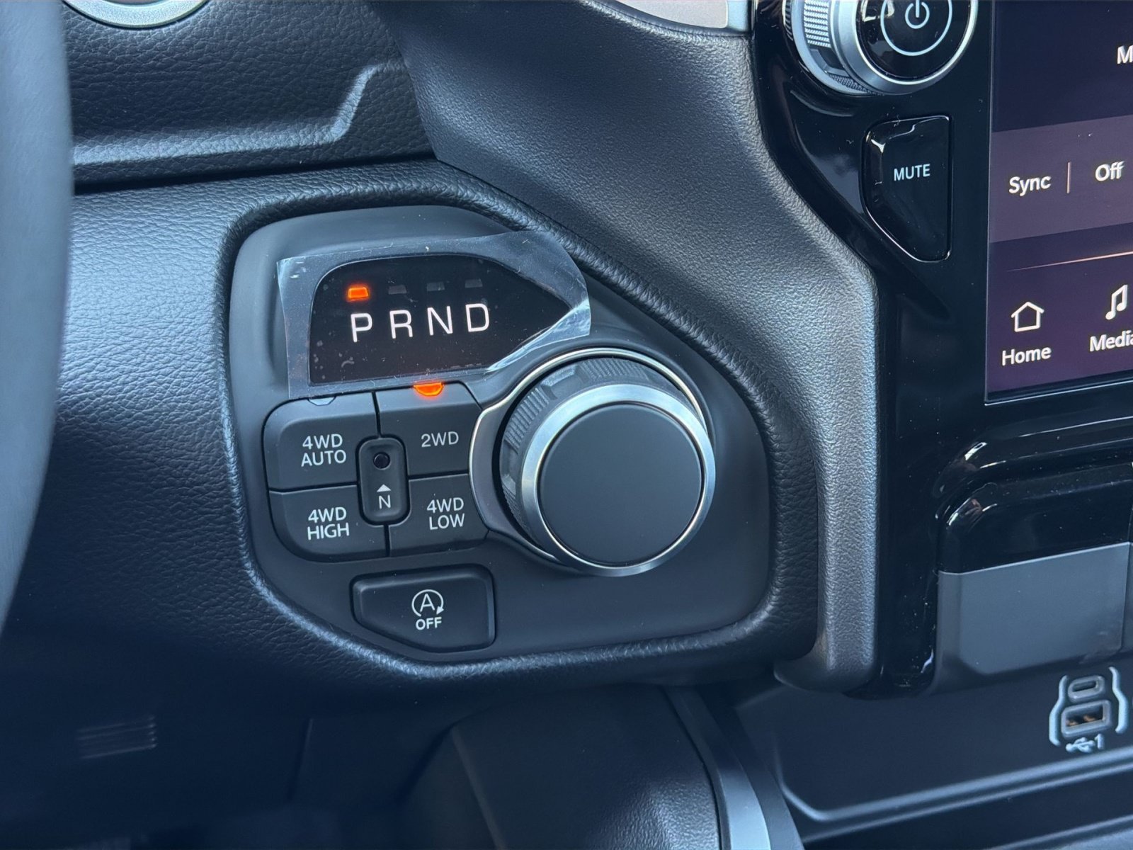 New 2026 RAM 1500 Big Horn AWD/4WD image 22