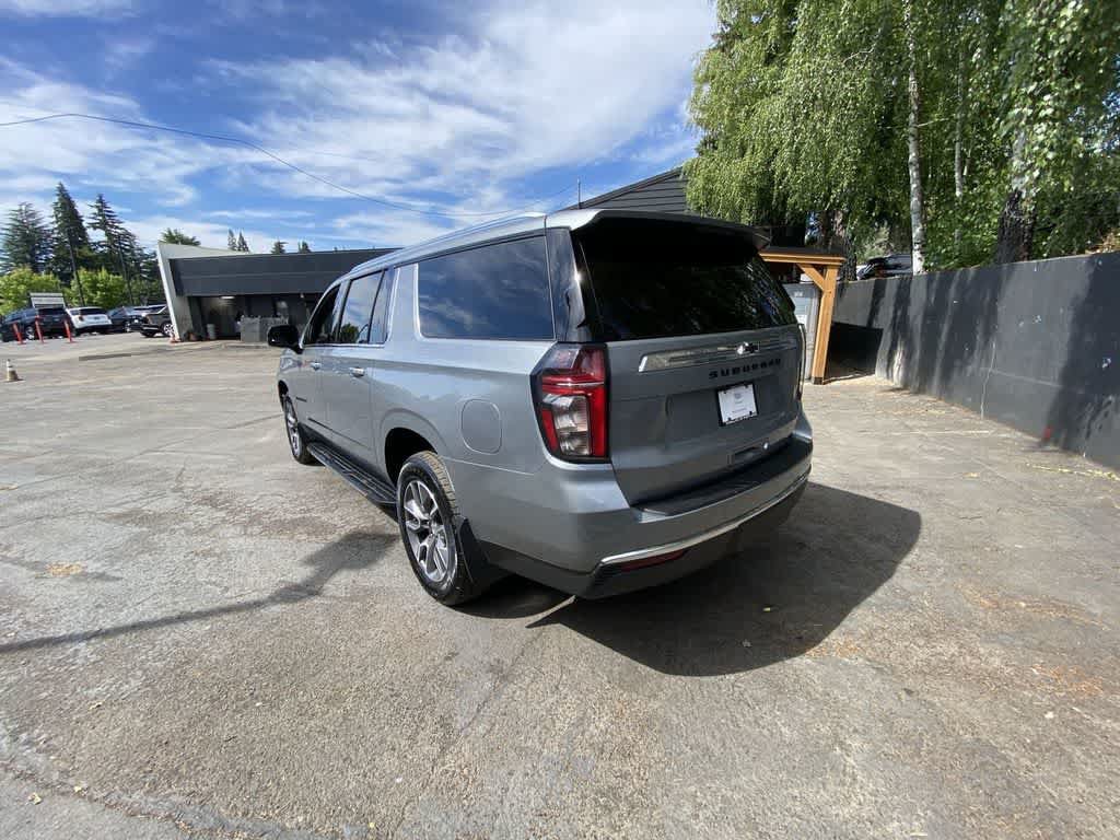Used 2024 Chevrolet Suburban LT w/ LT Signature Package AWD/4WD image 4