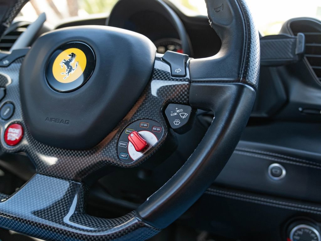 Used 2018 Ferrari 488 GTB image 15